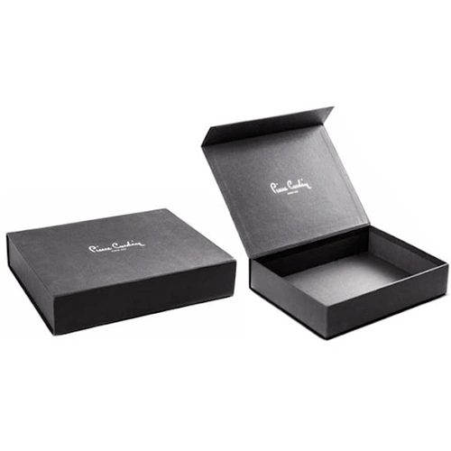 CUSTOM MAGNETIC CLOSURE RIGID BOXES